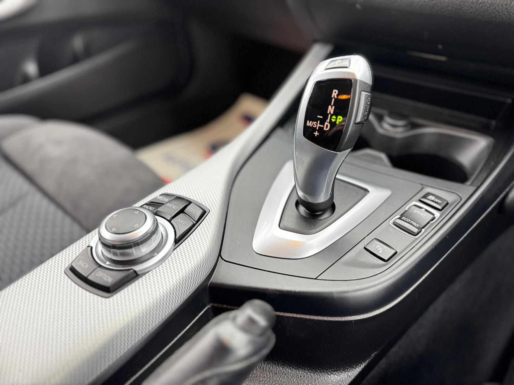 BMW 2 Series 2.0 220d M Sport Coupe 2dr Diesel Auto Euro 6 (s/s) (190 ps)